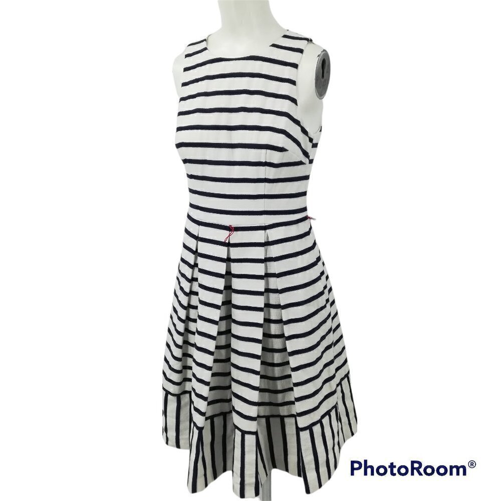 Eliza J Striped Pleated Dress Size 2 Lined Cutout Keyhole Back Nautical Belted